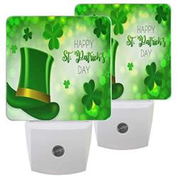 Pfrewn Happy Irish St. Patricks Day Night Light Set of 2 Green Leprechauns Hat Shamrock Plug-in LED Nightlights Auto Dusk-to-Dawn Sensor Lamp for Bedroom Bathroom Kitchen Hallway Stairs Decorative