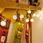 SELEWARE 40 Pieces Q-Hanger, Home Christmas Lights Hanger Hooks with Nails for Easy Release Outdoor Wire and Fairy Light