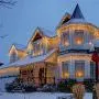 Outdoor Icicle Curtain Light Battery Powered 9.8ft Window Christmas Curtain Light Garland Twinkle String Light for Outdoor Indoor Xmas New YearDecor(Warm White)